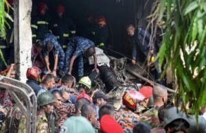 બાંગ્લાદેશ એરફોર્સનું F-7 ટ્રેનર એરક્રાફ્ટ ક્રેશ થયું, કોલેજની બિલ્ડિંગ પર તૂટી પડતા 19 લોકોના મોત, જુઓ વીડિયો